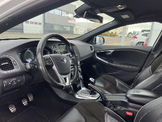 Volvo V-40 2.0 D2 R-Design Business picture 14