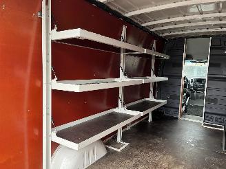 Volkswagen Crafter 32 2.0 TDI L3H2 picture 10