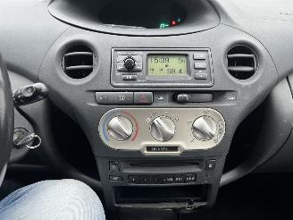 Toyota Yaris 1.3 VVT-i Sol picture 19