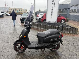 skadebil bromfiets Sym Fiddle Snorscooter Fiddle II 2018/8