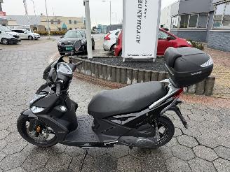 krockskadad bil motor Kymco  Agility  200i  16+ ABS 2023/11