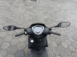 Kymco  Agility  200i  16+ ABS picture 6