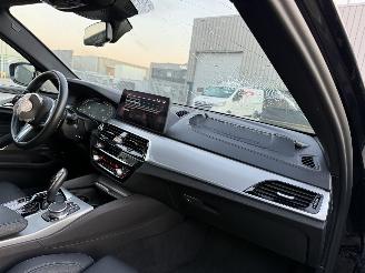 BMW 5-serie 545e M xDrive High Executive picture 17