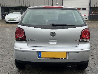 Volkswagen Polo 1.4-16V Optive picture 5