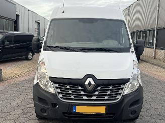 Renault Master T35 2.3 dCi L3H3 picture 2