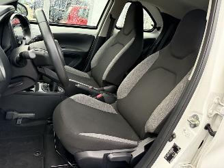 Toyota Aygo X 1.0 VVT-i MT Play picture 10