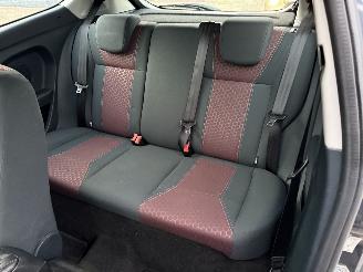 Ford Fiesta 1.25 Titanium picture 11