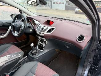 Ford Fiesta 1.25 Titanium picture 15