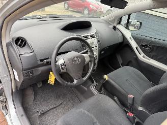 Toyota Yaris 1.0 VVTi Terra picture 16