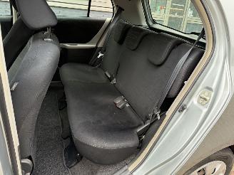 Toyota Yaris 1.0 VVTi Terra picture 12