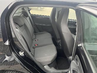 Volkswagen Up! 1.0 picture 10