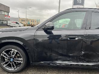 BMW iX1 xDrive30 67 kWh picture 11