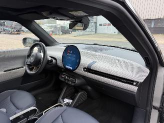 Mini Cooper E Favoured L 40.7 kWh picture 15