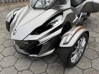 Can-Am  Tour Spyder picture 9