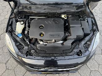 Volvo V-40 1.6 D2 R-Design picture 9