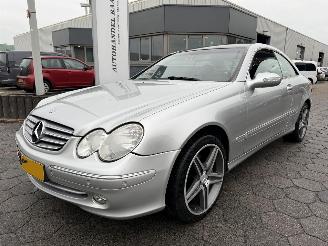 Vaurioauto  passenger cars Mercedes CLK Coupé 240 Elegance AUTOM 2004/9