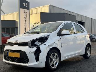 Vaurioauto  passenger cars Kia Picanto 1.0 MPi ComfortPlusLine 2019/11