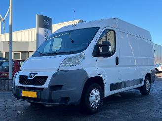 krockskadad bil bedrijf Peugeot Boxer 335 2.2 HDI L2H2 2011/6