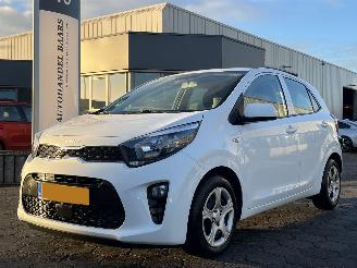 Damaged car Kia Picanto 1.0 DPi ComfortLine AUTOMAAT 2022/7