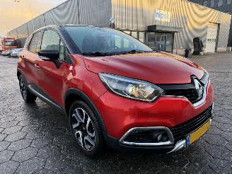 Renault Captur 0.9 TCe Helly Hansen picture 4