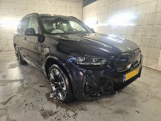 Unfallwagen BMW iX3 High Executive 80 kWh 2022/12
