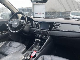 Kia Niro 1.6 GDi Hybrid ExecutiveLine picture 11