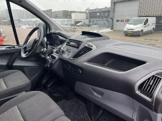 Ford Transit Custom 270 2.0 TDCI L1H2 Ambiente picture 13