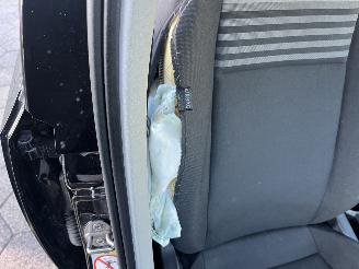 Volkswagen Up! 1.0 BMT move up! picture 11