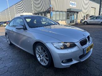 BMW 3-serie Coupé 325d picture 3