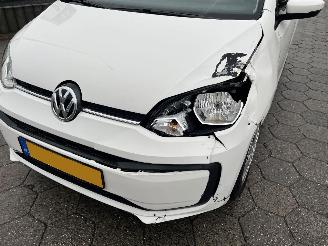 Volkswagen Up! 1.0 BMT up! beats picture 9