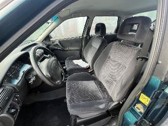 Opel Astra 1.6i 8V AIRCO  Edition picture 14