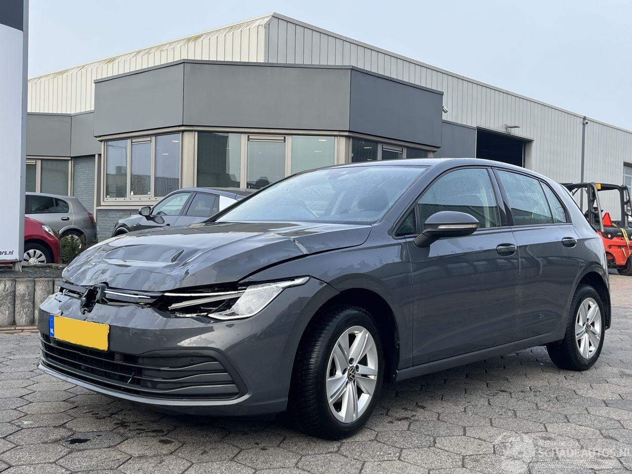 Volkswagen Golf 1.0 eTSI Life Business