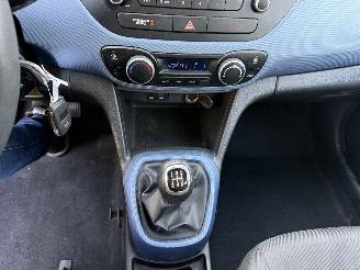 Hyundai I-10 1.0i i-Motion Comfort picture 21