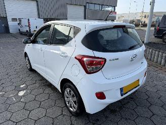 Hyundai I-10 1.0i i-Motion Comfort picture 8