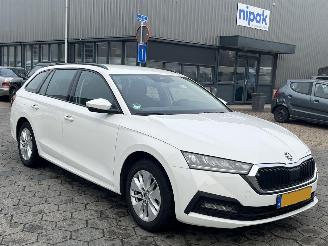 Skoda Octavia Combi 1.0 TSI Ambition picture 3