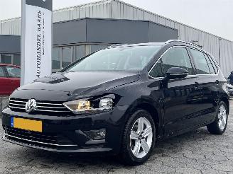 Damaged car Volkswagen Golf Sportsvan 1.2 TSI Highline AUTOMAAT 2015/1