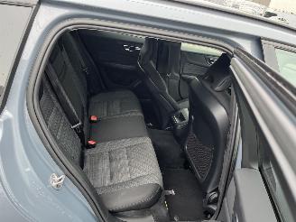 Volvo V-60 2.0 B3 Essential picture 10