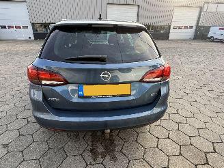 Opel Astra Sports Tourer 1.6 CDTI Innovation picture 5