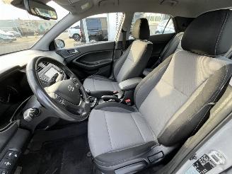 Hyundai I-20 1.0 T-GDI Comfort picture 16