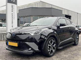 damaged passenger cars Toyota C-HR 1.8 Hybrid Style 2019/5