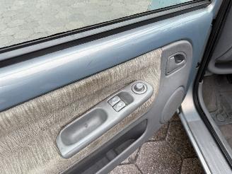 Renault Twingo 1.2-16V Privilège picture 8