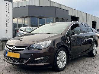 Schadeauto Opel Astra Sports Tourer 1.6 CDTi Business + 2015/8