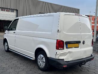 Volkswagen Transporter 2.0 TDI L2H1 28 Economy Business picture 6