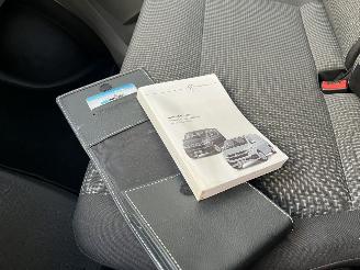 Volkswagen Transporter 2.0 TDI L2H1 28 Economy Business picture 18