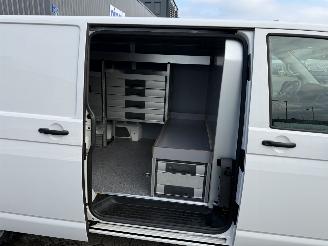 Volkswagen Transporter 2.0 TDI L2H3 32 Comfortline picture 15