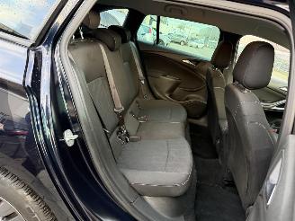 Opel Astra Sports Tourer 1.0 Turbo 120 Jaar Edition picture 13