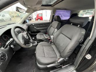 Volkswagen Golf 1.8-5V Highline picture 14