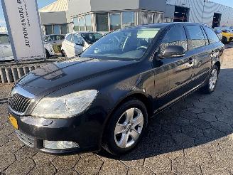 uszkodzony samochody osobowe Skoda Octavia Combi 1.4 TSI Elegance Business Line AUTOMAAT 2010/2