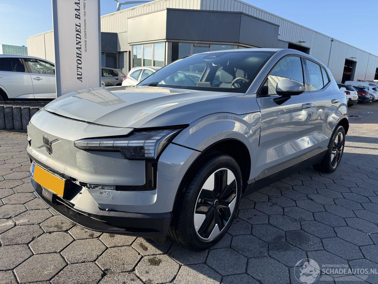 Volvo EX30 Single Motor Extended Range Core 69 kWh