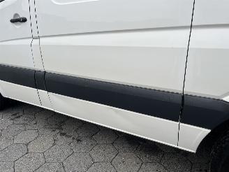 Volkswagen Crafter 30 2.0 TDI L1H1 BM picture 9